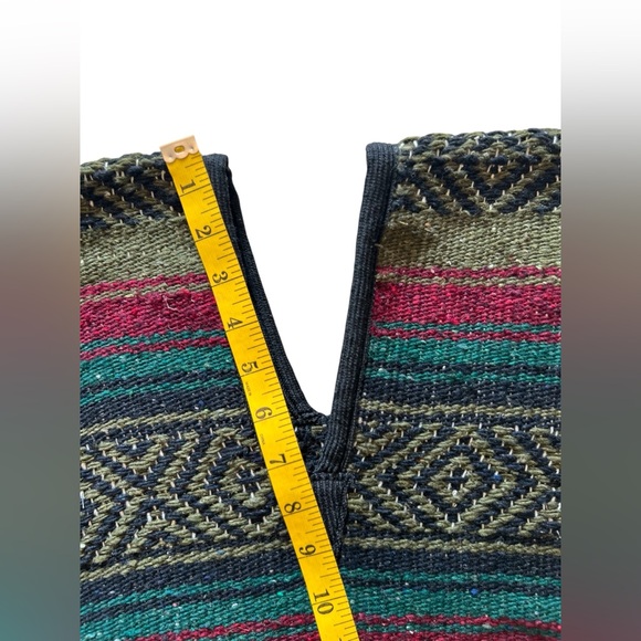 Vintage Woven Green Mexican Southwestern Blanket Style Poncho or Serape, OS - Picture 8 of 10